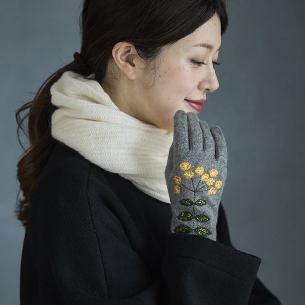 デモデ　demodee カシミヤ　手袋　グレー　未使用 デモデ demodee カシミヤ 手袋 グレー 未使用 - 小物オリジナル