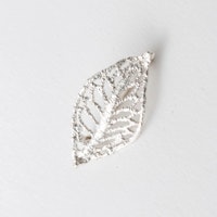 ichinose naomi/ブローチ leaf