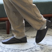 ABE HOME SHOES/合皮のバブーシュ