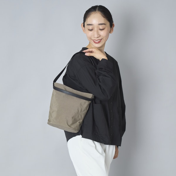 URUKUST/TWIST-Bucket Small