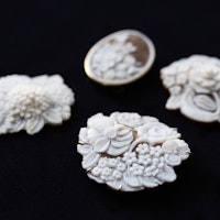 La mascotte cameo collection/ローランボーニッシュコラボレーション　2WAYブローチ