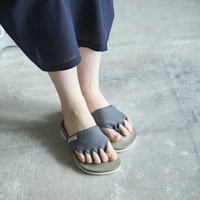 AKAISHI/610 5本指エクサルームサンダル
