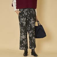 TUTIE./コーデュロイフラワープリントパンツ