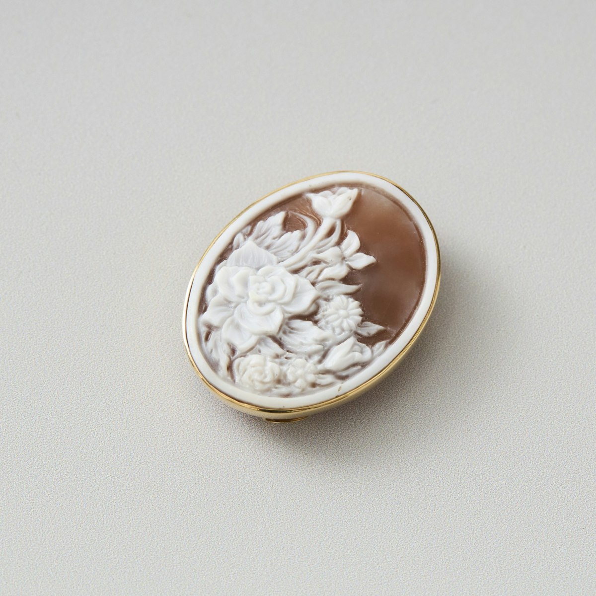 La mascotte cameo collection/バラテッセン 春カメオ 2WAYブローチ