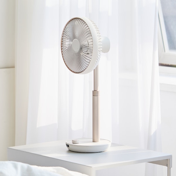 LUMENA/コードレス扇風機 FAN PRIME 2 -1台で家中どこでも涼しい