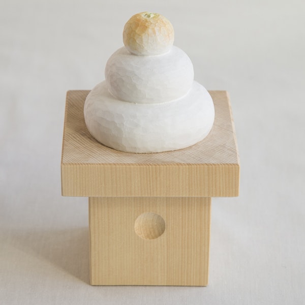 鈴木彫刻所/鏡餅 Ｌ -ふんわりすべすべ、一木造りの鏡餅 - スタイル 