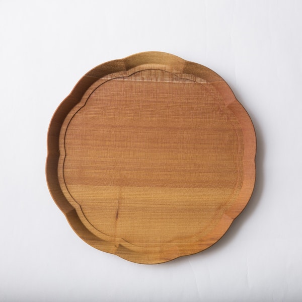 四十沢木材工芸/KITO 輪花盆 中 -お盆、皿、敷物をこれ一枚で