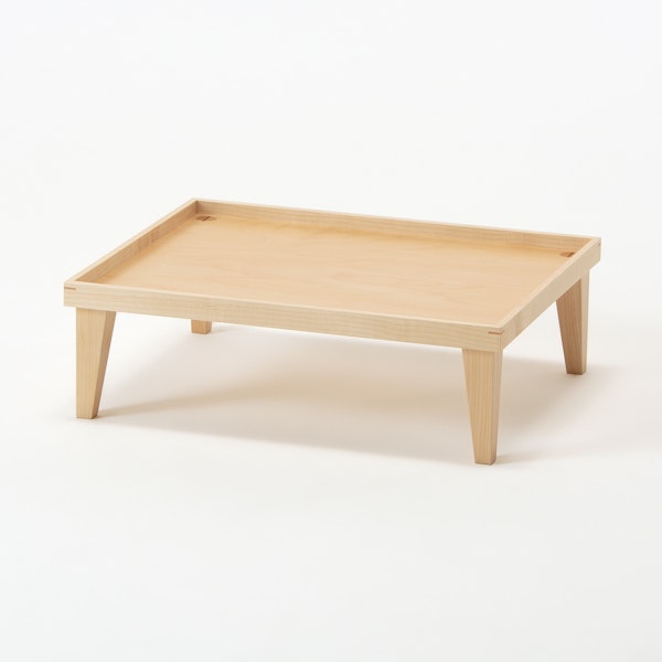 -床に近い暮らしに、居場所を作る小さなテーブルを　スタイルストア　cosine/お月見トレー　メープル