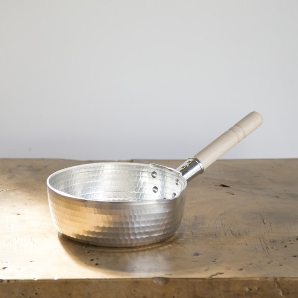 中村銅器製作所/アルミ特製行平鍋 18cm -軽く丈夫で扱いやすい、アルミで作った行平鍋 - スタイルストア