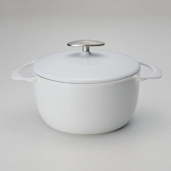 UNILLOY/キャセロール 深型 20cm -軽い鋳物ホーロー鍋で、いつもの料理 ...