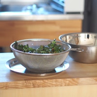 Three Snow 新越ワークス/フタ付ざるボウル25cm