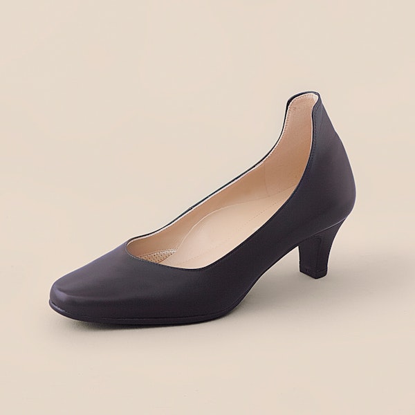 佳歩と靴/Line01 -「履きやすく美しい」にこだわった、定番パンプス ...