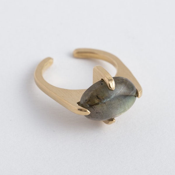 Nando Jewelry/ゴールドリング L - シックな装いに映える、天然石の大ぶりリング