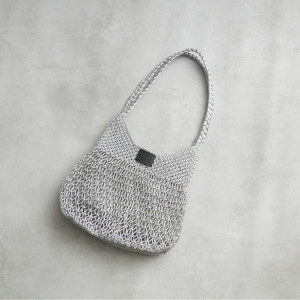Swaraj/手編みのメタリックマクラメOVAL TOTE