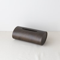 ダークブラウン