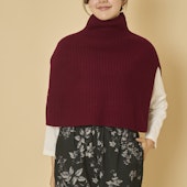 TUTIE./ウールニットケープ