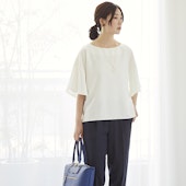 Kilka/洗えてシワになりにくいフレアスリーブブラウス