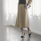Kilka/洗えてシワになりにくいスカート