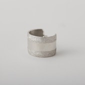 hatsuyume   jewelry & objects/diamond dust ear-cuff stripe